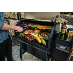Traeger Pro 780 Wood Pellet WiFi Grill 5 Traeger Pro 780 Wood Pellet WiFi Grill -Napoleon Kitchen Store 78021 78552.1638848865