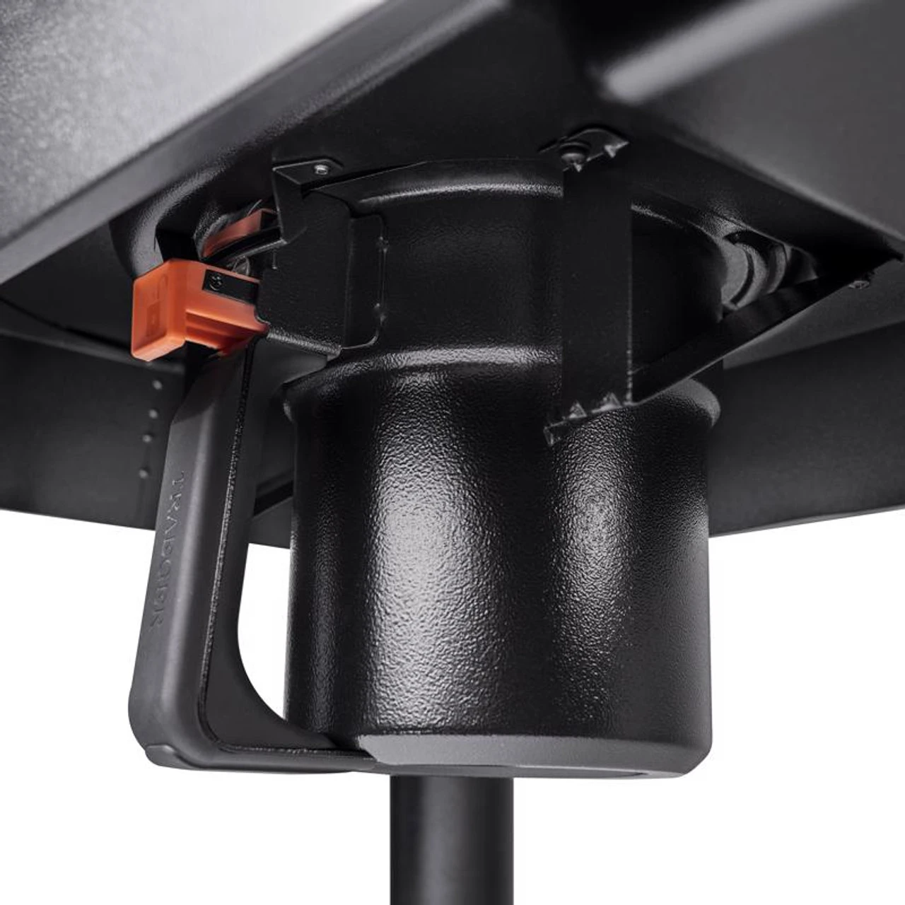 Traeger Ironwood XL Wood Pellet Bluetooth And WiFi Grill And Smoker 4 Traeger Ironwood XL Wood Pellet Bluetooth And WiFi Grill And Smoker - Image 4