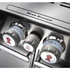 Weber Summit S-670 -Napoleon Kitchen Store 8292997 A V4.eps High 00177.1648395550