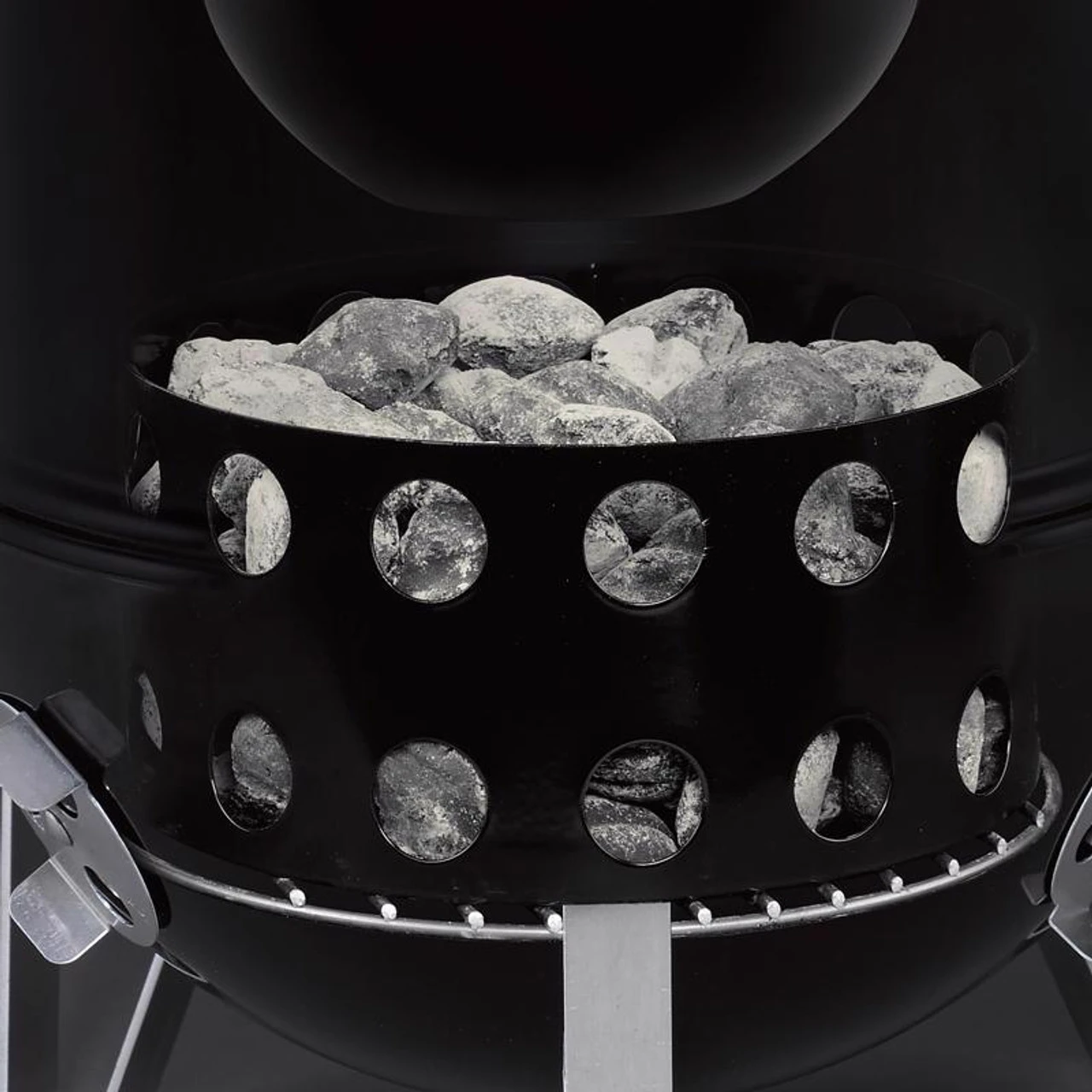 Weber 14 In. Smokey Mountain Bullet Smoker 4 Weber 14 In. Smokey Mountain Bullet Smoker - Image 4
