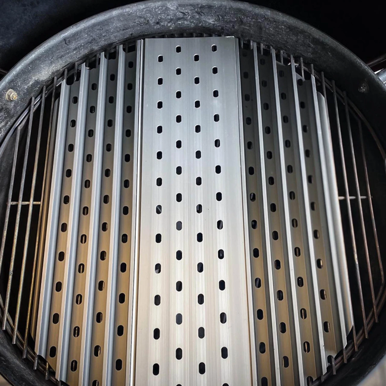 GrillGrate For Weber Kettle 22 And All 22.5 Diameter Grills 2 GrillGrate For Weber Kettle 22 And All 22.5 Diameter Grills - Image 2